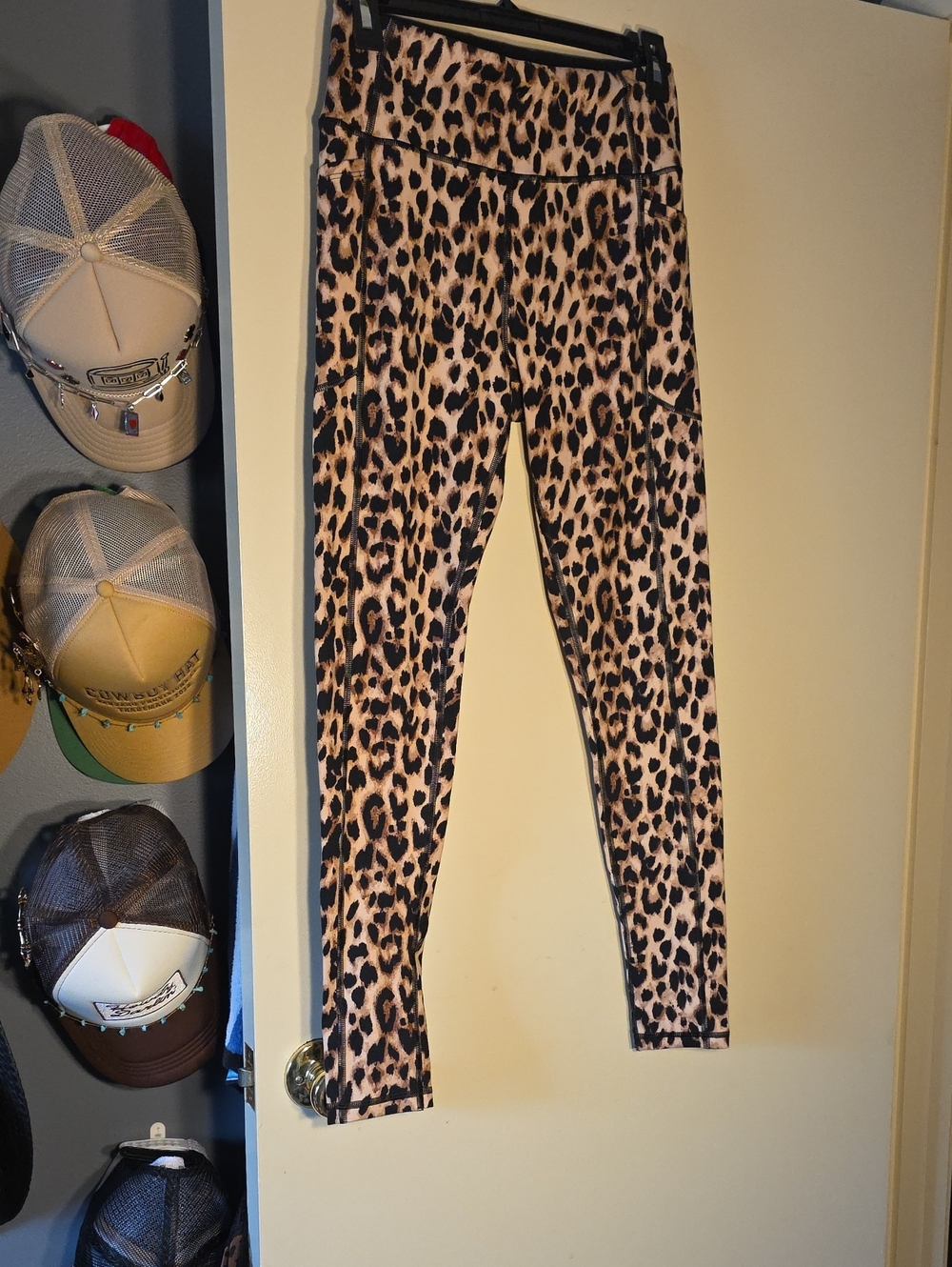 Victoria's Secret Legging with Leopard Trim